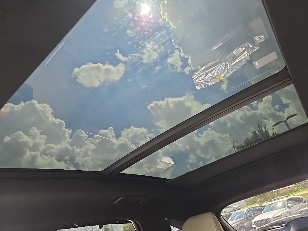 Thumbnail: 2026 Genesis GV70 - 16