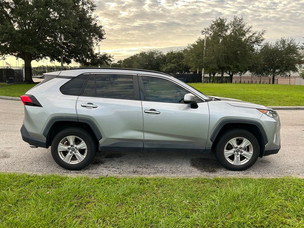 Thumbnail: 2019 Toyota RAV4 - 6