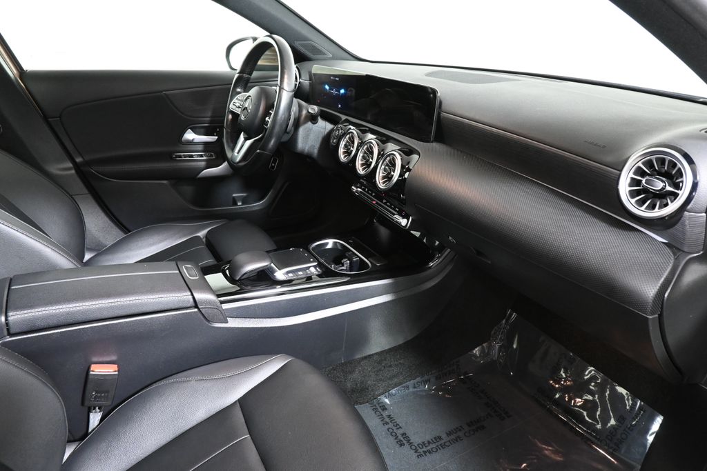 Thumbnail: 2022 Mercedes-Benz A-Class - 25