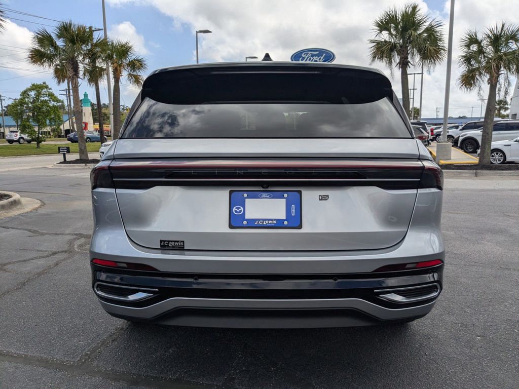 2025 Lincoln Nautilus Hybrid Reserve