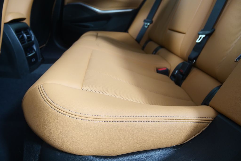 Thumbnail: 2024 BMW 3 Series - 15