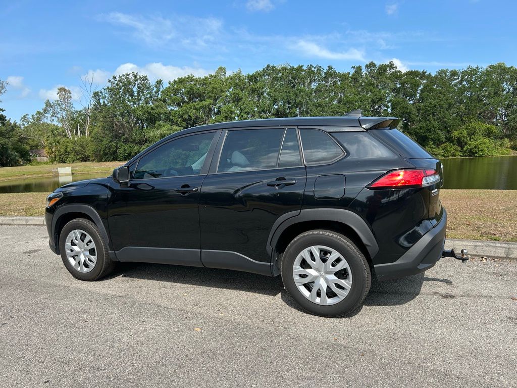 2022 Toyota Corolla Cross L 3