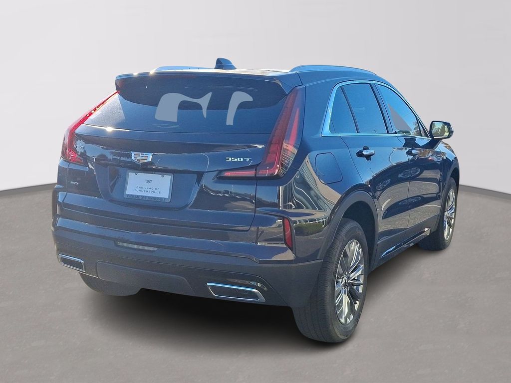 2025 Cadillac XT4 Premium Luxury 4