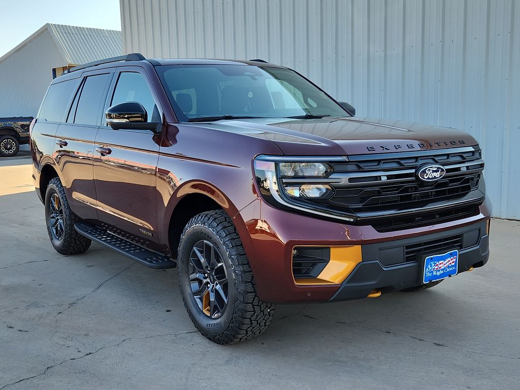 Bronze Fire Metallic Tinted Clearcoat 2027 Ford Expedition SUV / Crossover Four-Wheel Drive Automatic