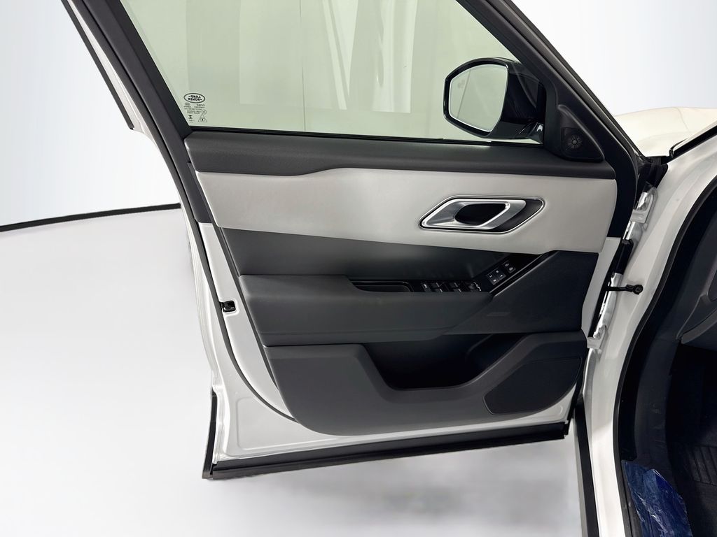 Thumbnail: 2026 Land Rover Range Rover Velar - 24
