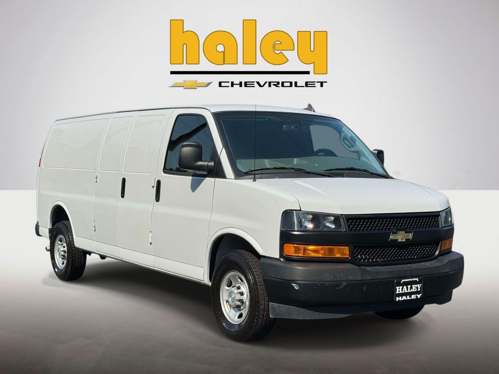 Summit White 2022 Chevrolet Express Cargo Van Rear-Wheel Drive 8-Speed Automatic Overdrive