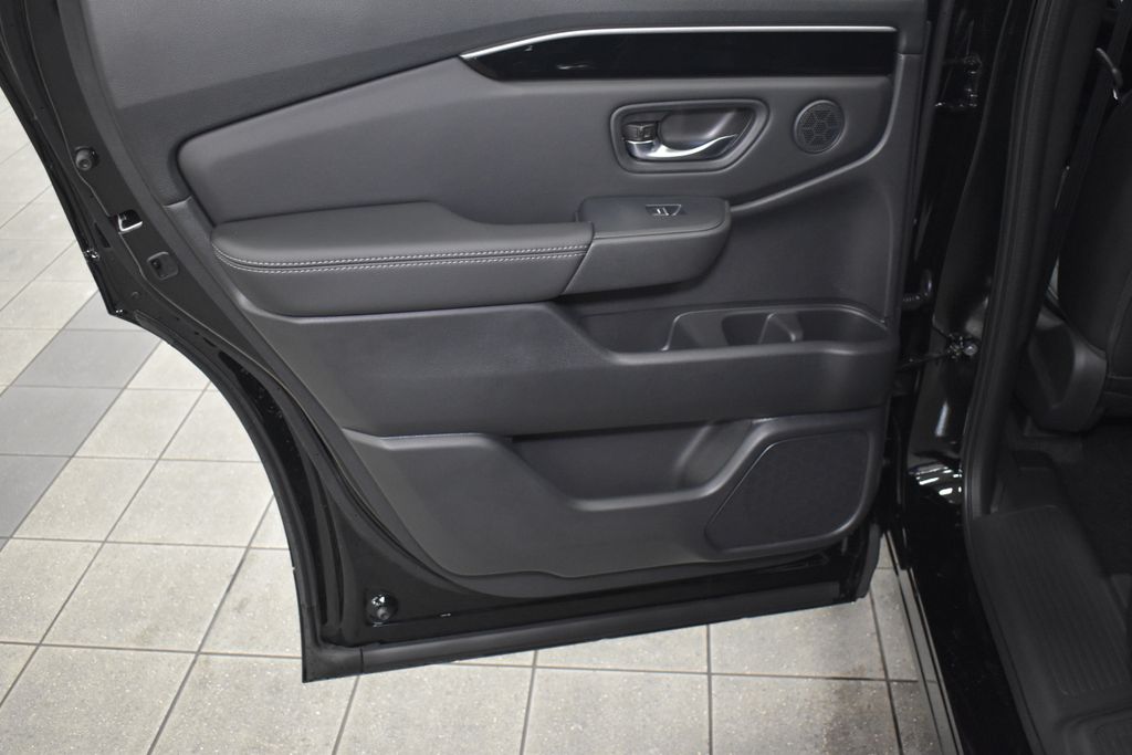 2025 Honda Pilot Touring 22