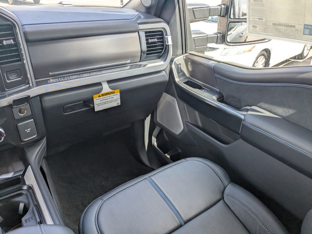 2026 Ford Super Duty F-250 SRW Platinum