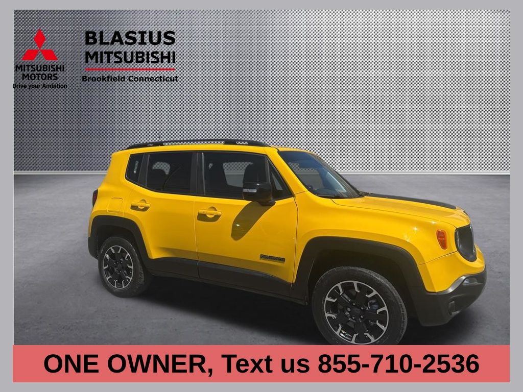 Solar Yellow Clearcoat 2023 Jeep Renegade Latitude 4WD SUV / Crossover Four-Wheel Drive 9-Speed Automatic
