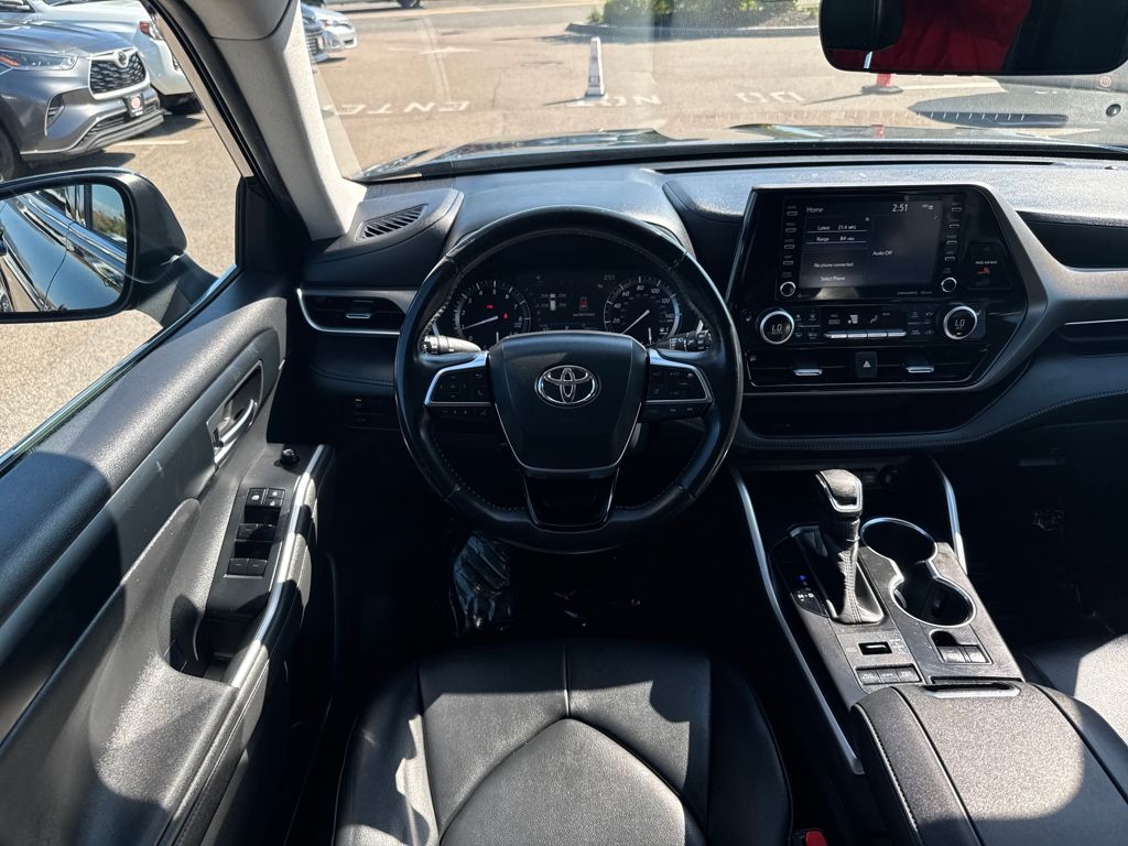 2020 Toyota Highlander XLE photo 14
