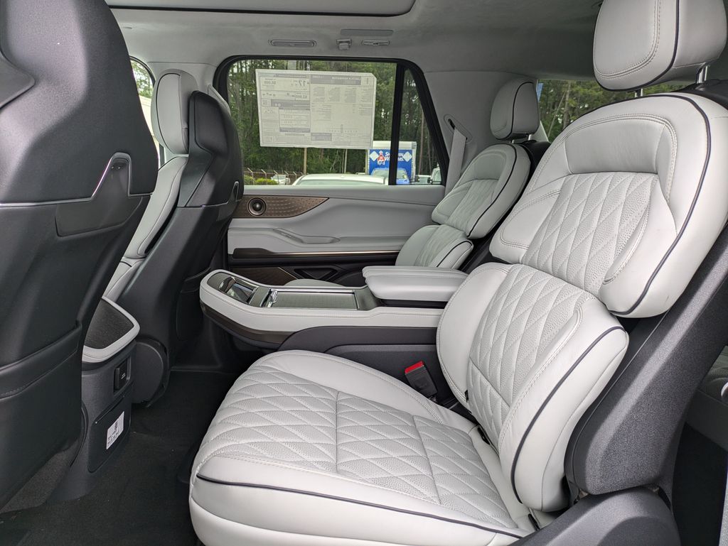 2026 Lincoln Navigator Black Label L