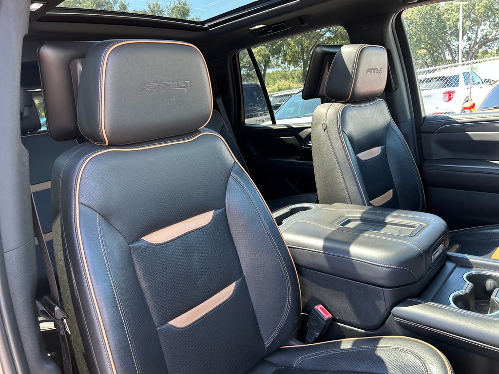 Used 2022 Black GMC AT4 image 13