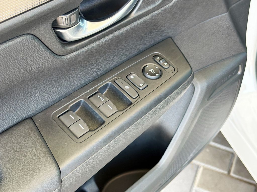 Thumbnail: 2026 Honda CR-V - 16