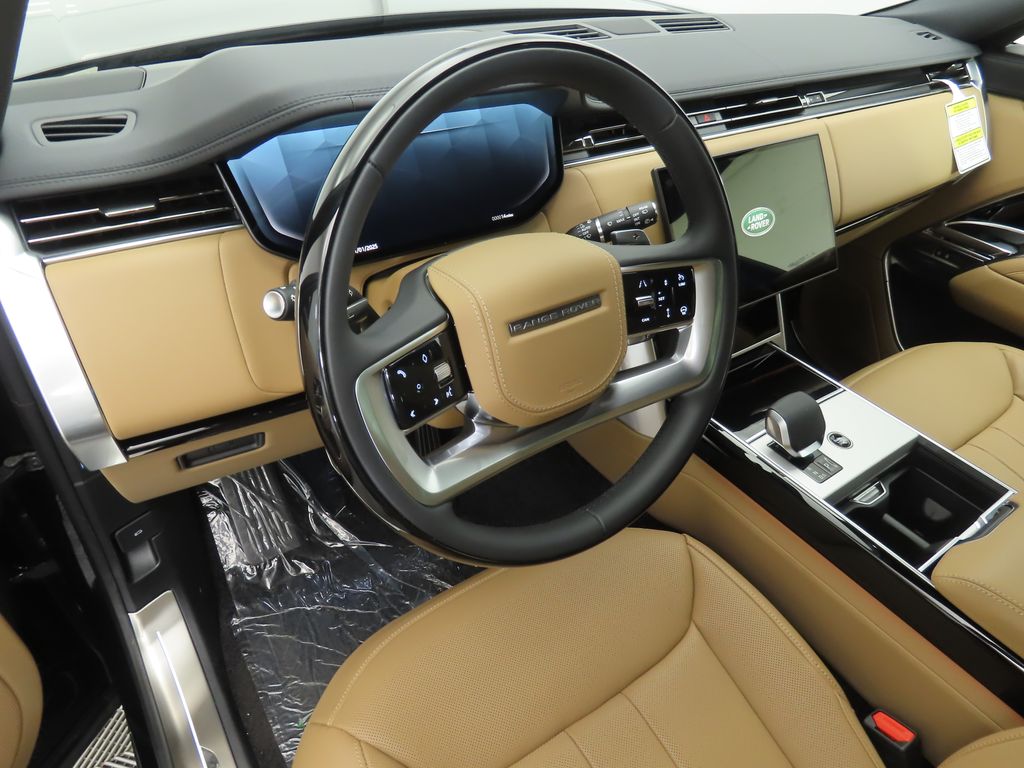 Thumbnail: 2025 Land Rover Range Rover - 9