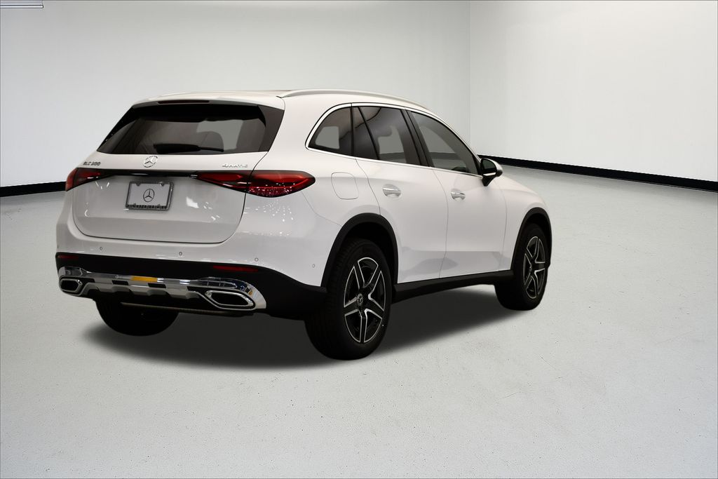 Thumbnail: 2026 Mercedes-Benz GLC - 5