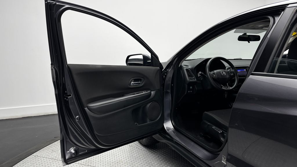Thumbnail: 2018 Honda HR-V - 16