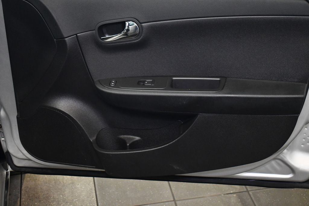 Thumbnail: 2009 Chevrolet Malibu - 29