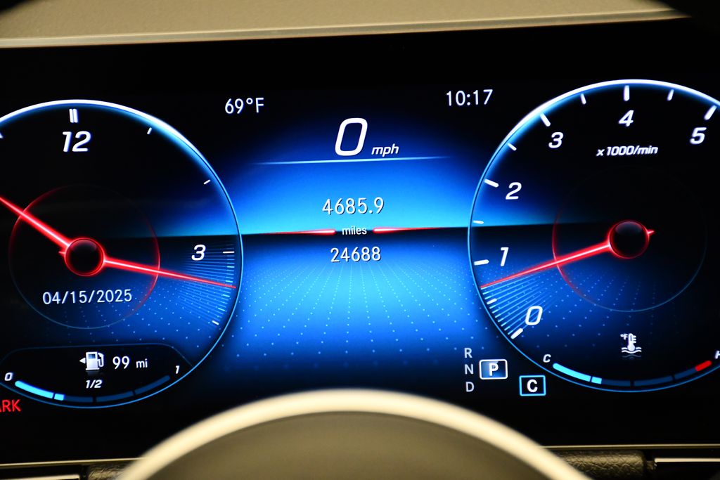 2021 Mercedes-Benz GLA 250 4MATIC 24