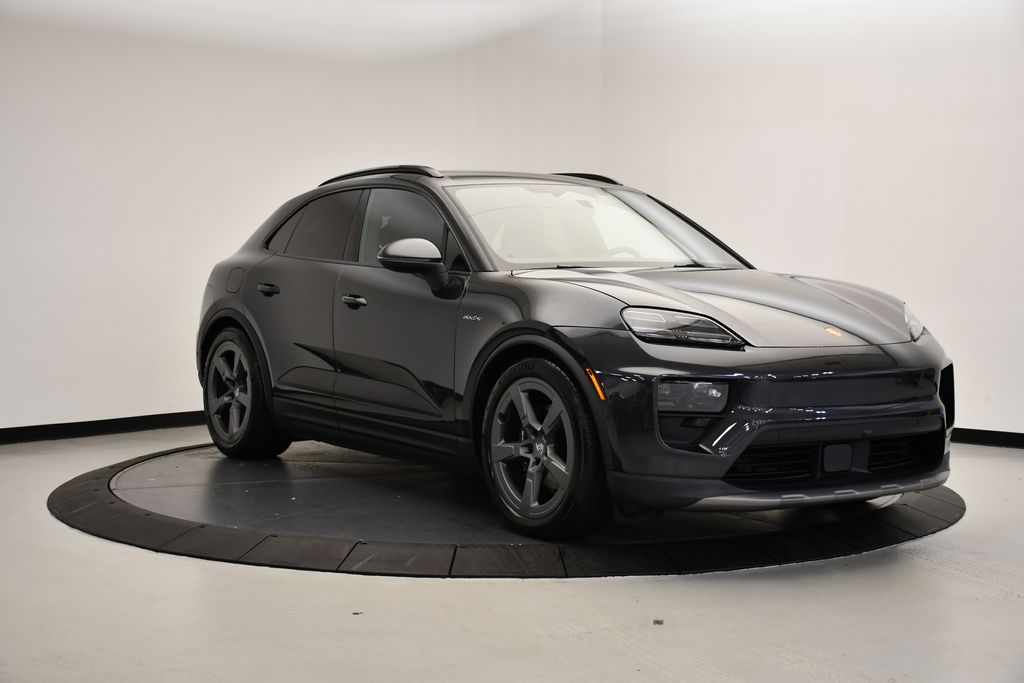 Thumbnail: 2025 Porsche Macan - 9