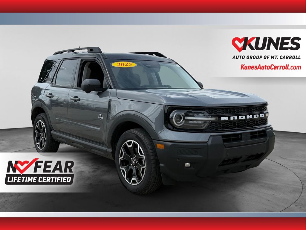 2025 Ford Bronco Sport Gris (Gray Metallic) SUV/Crossover Tracción en las cuatro ruedas 8 velocidades Automática