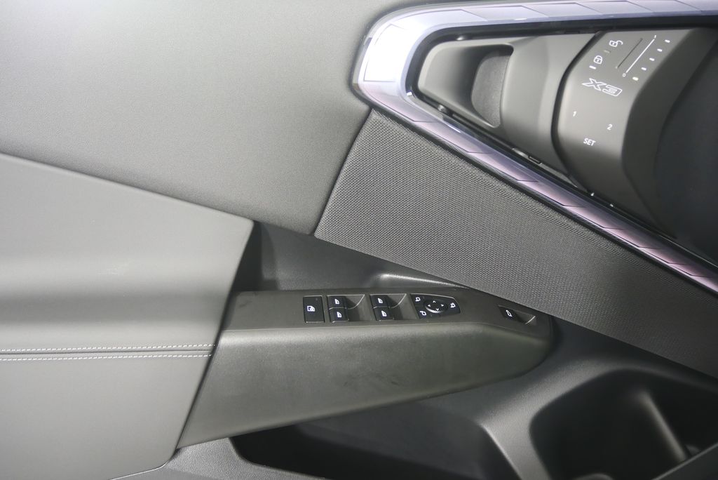 2025 BMW X3 3.0i 8