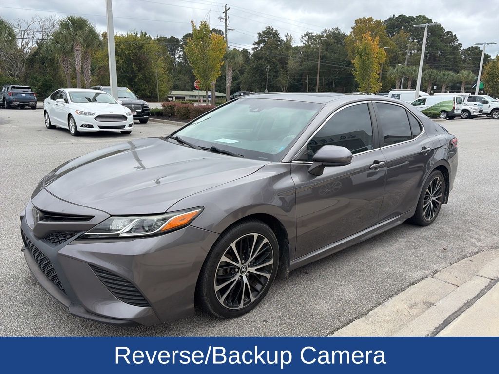2018 Toyota Camry SE