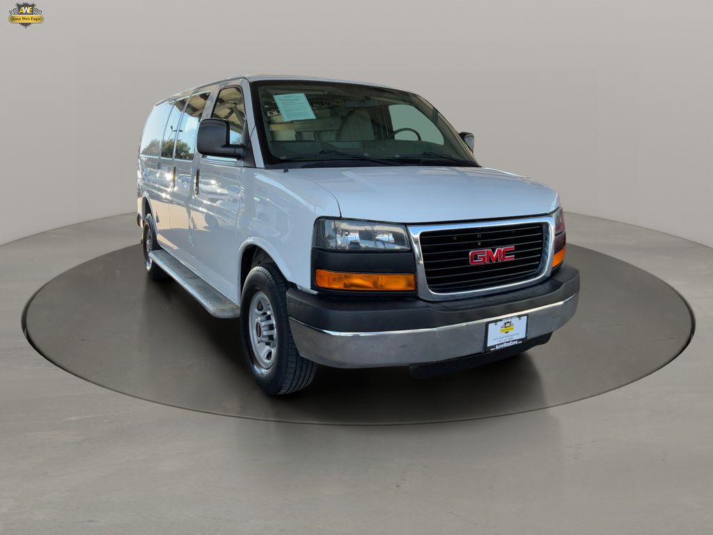 Summit White 2015 GMC Savana Cargo 2500 RWD Van Rear-Wheel Drive 6-Speed Automatic Overdrive