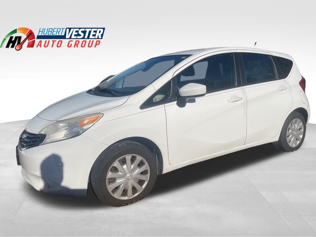 2016 Nissan Versa Note SV's photo