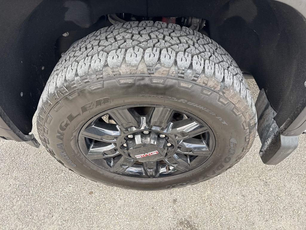 Certified Used 2024 White GMC AT4 image 13