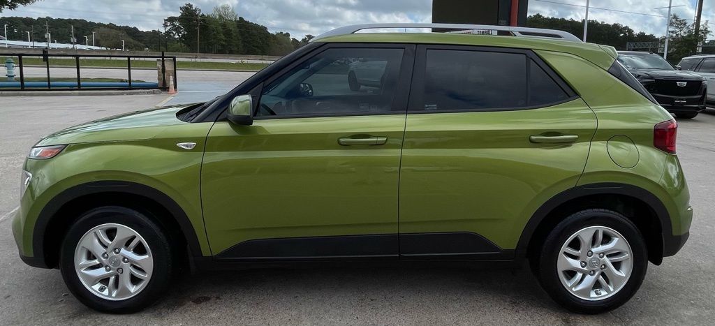 2020 Hyundai Venue SEL - 7