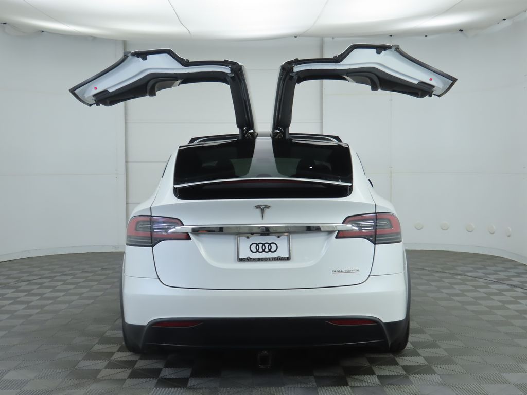 Thumbnail: 2020 Tesla Model X - 14