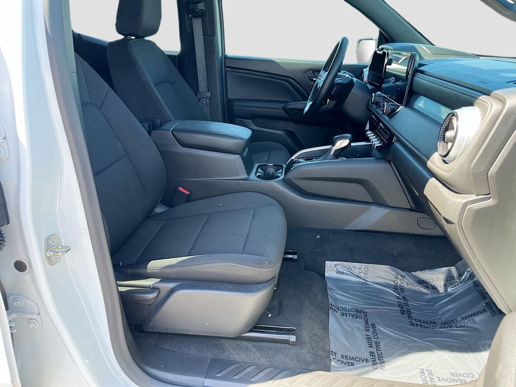 Used 2023 Summit White Chevrolet LT image 26