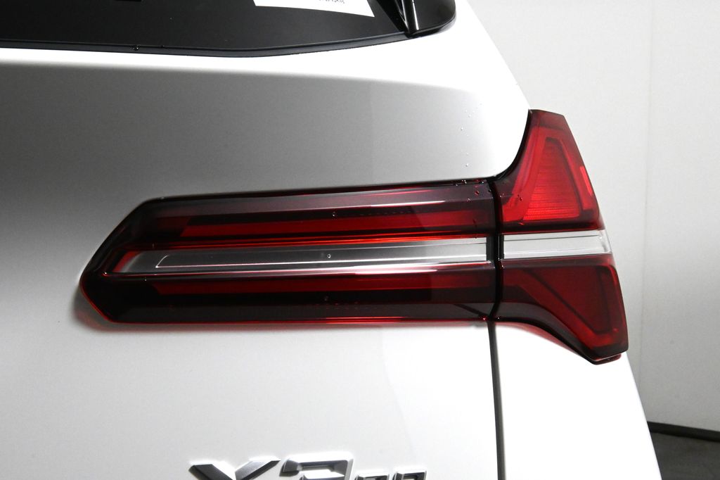 Thumbnail: 2026 BMW X3 - 13