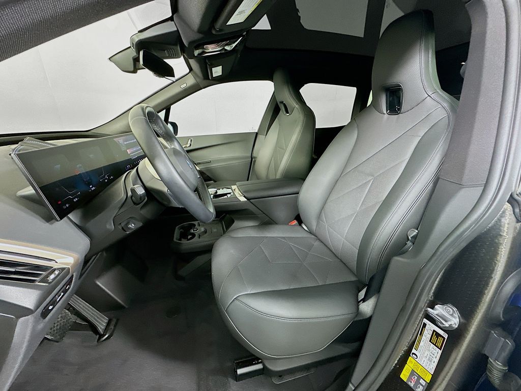 Thumbnail: 2024 BMW iX - 21