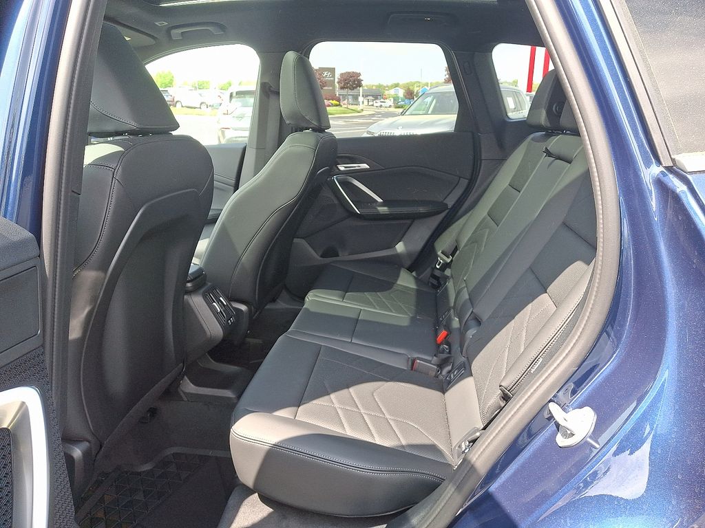 2025 BMW X1 xDrive28i 5