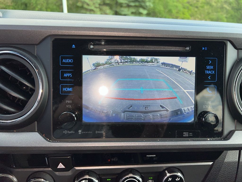 2017 Toyota Tacoma TRD Sport 13