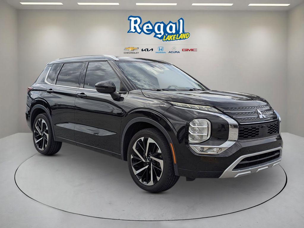 used 2022 Mitsubishi Outlander car, priced at $19,992