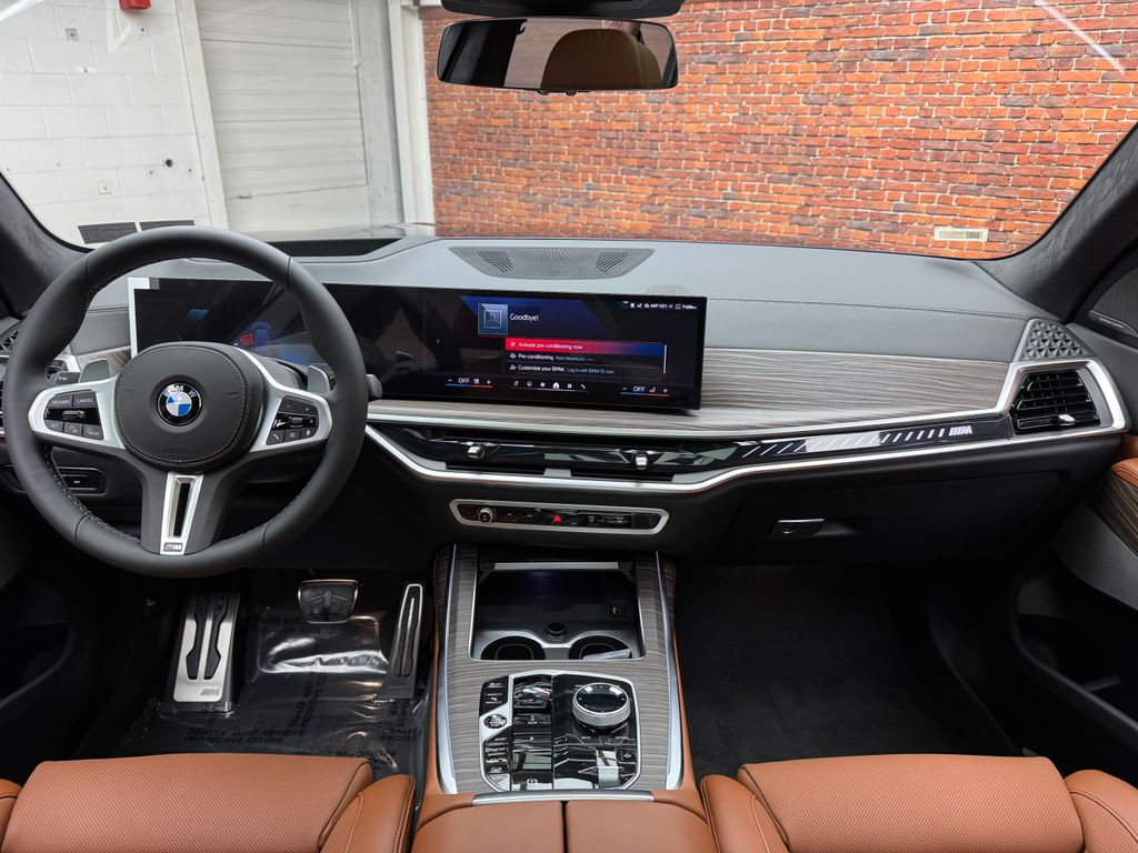 New 2026  BMW M60i image 13