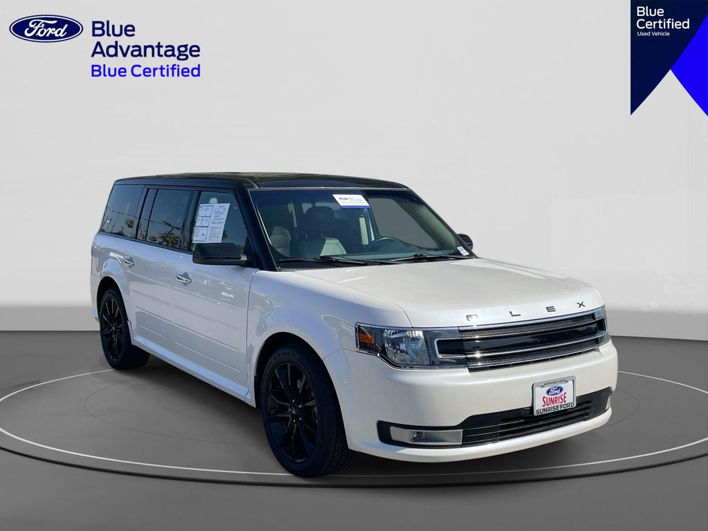 View vehicle photo 4