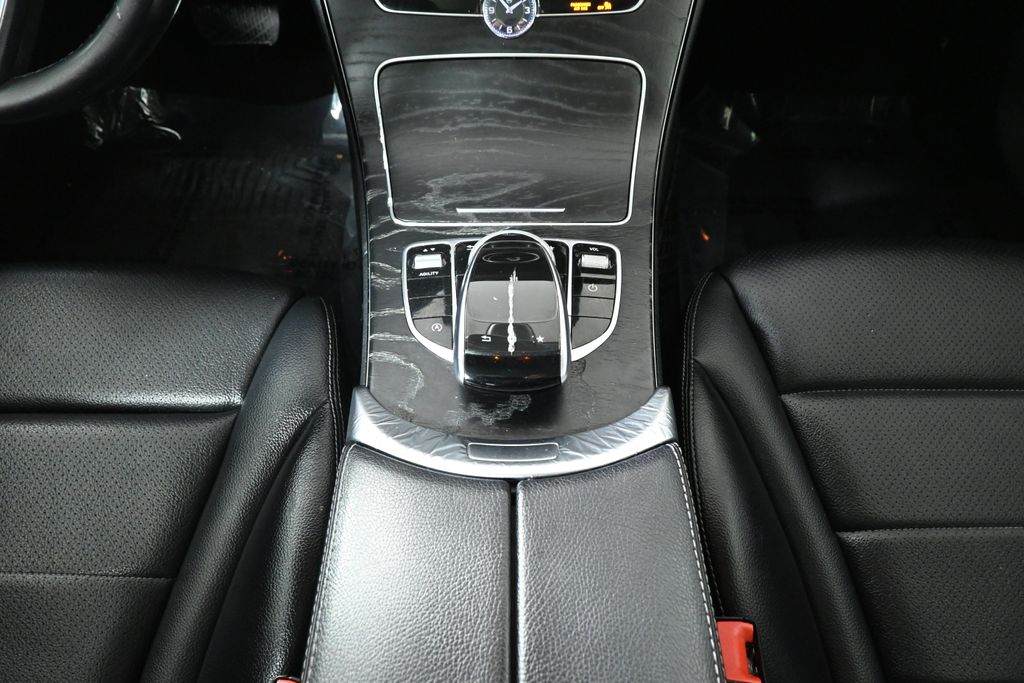 2015 Mercedes-Benz C-Class C 300 22