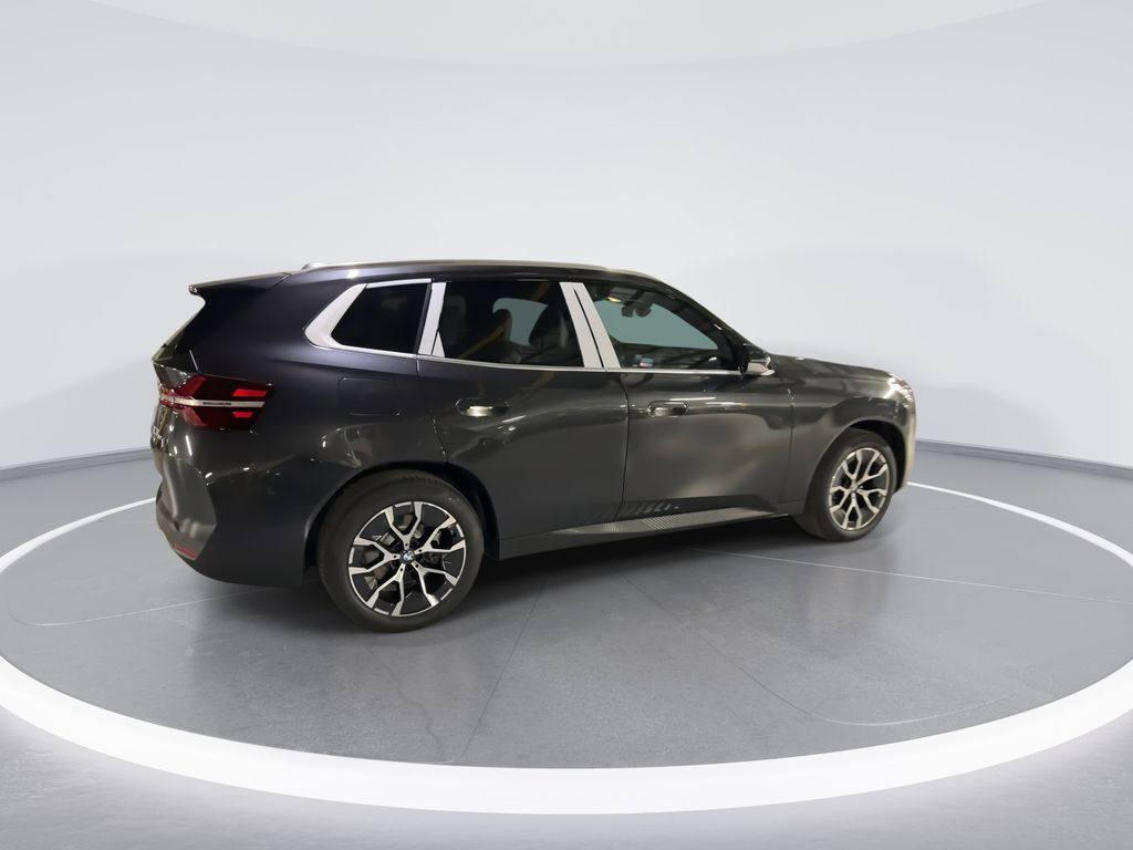 Thumbnail: 2026 BMW X3 - 8