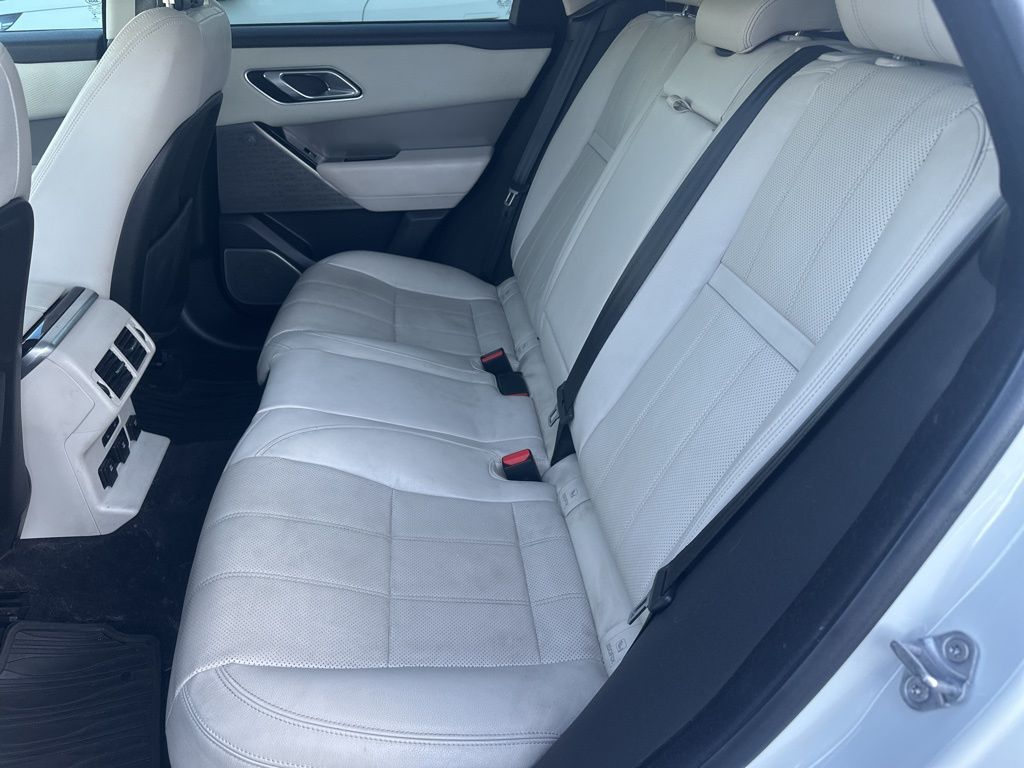 Thumbnail: 2018 Land Rover Range Rover Velar - 7