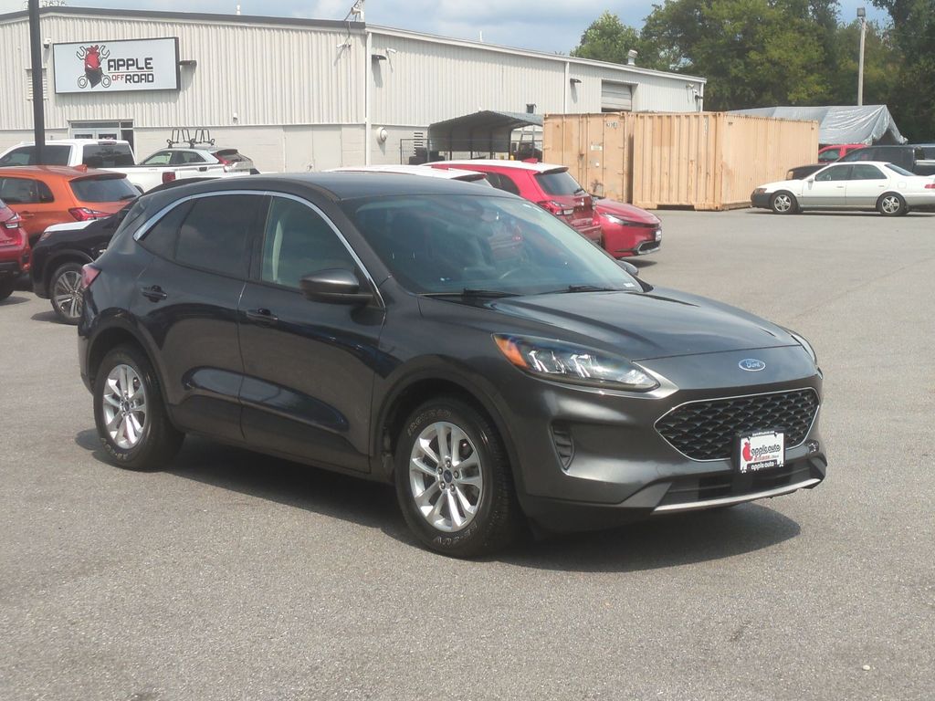 Used 2020 Ford Escape SE with VIN 1FMCU0G62LUA69700 for sale in Elkton, MD