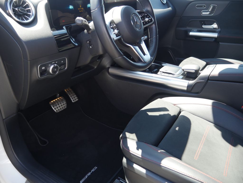 Thumbnail: 2023 Mercedes-Benz GLA - 18