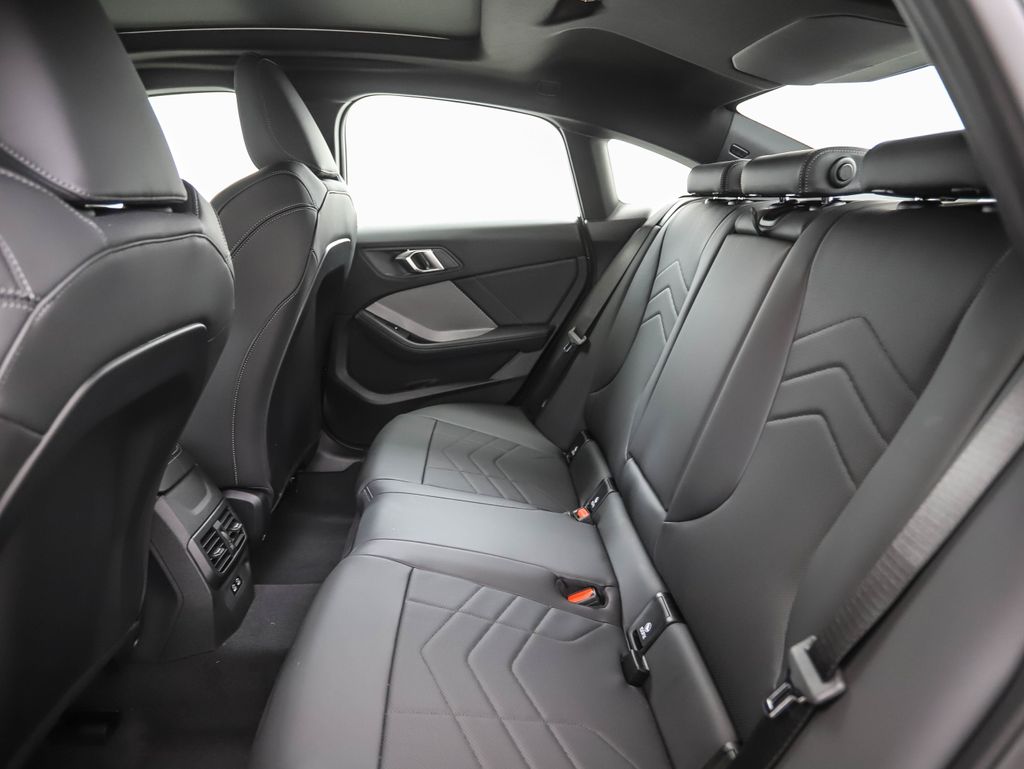 Thumbnail: 2026 BMW 2 Series - 22