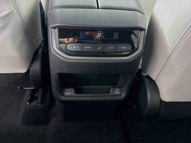 Thumbnail: 2025 Lexus TX - 18