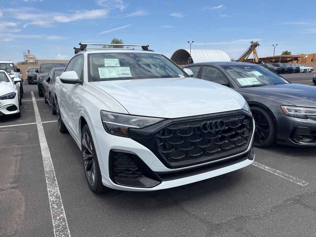 Thumbnail: 2025 Audi Q8 - 3