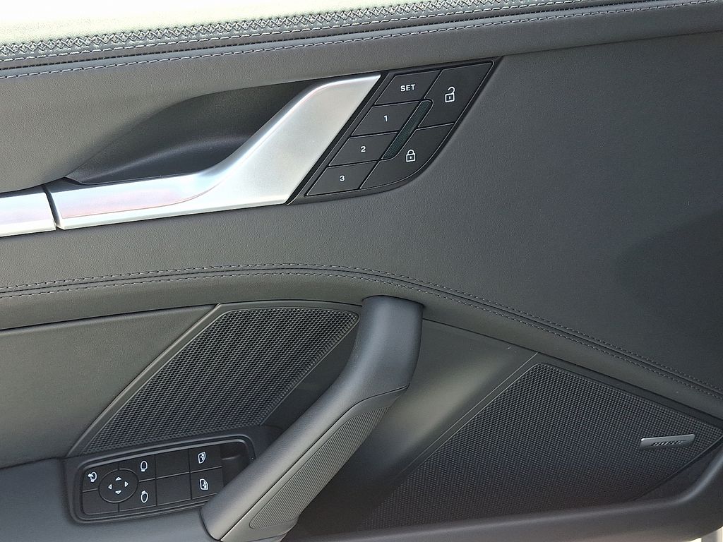 Thumbnail: 2026 Porsche 911 - 13