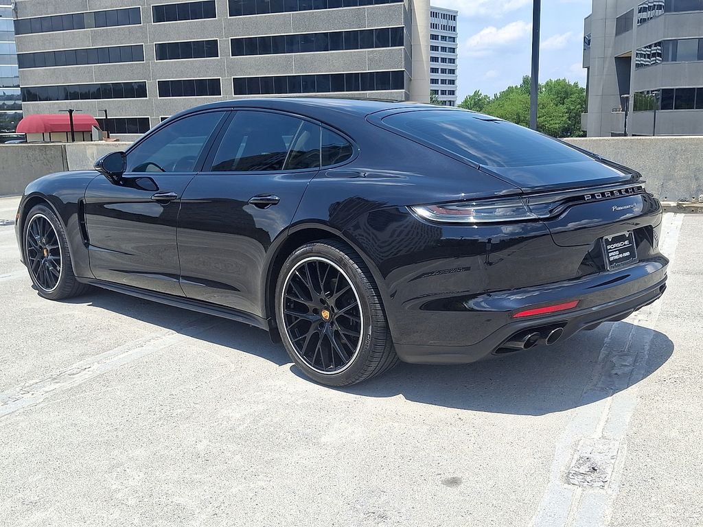Thumbnail: 2023 Porsche Panamera - 3