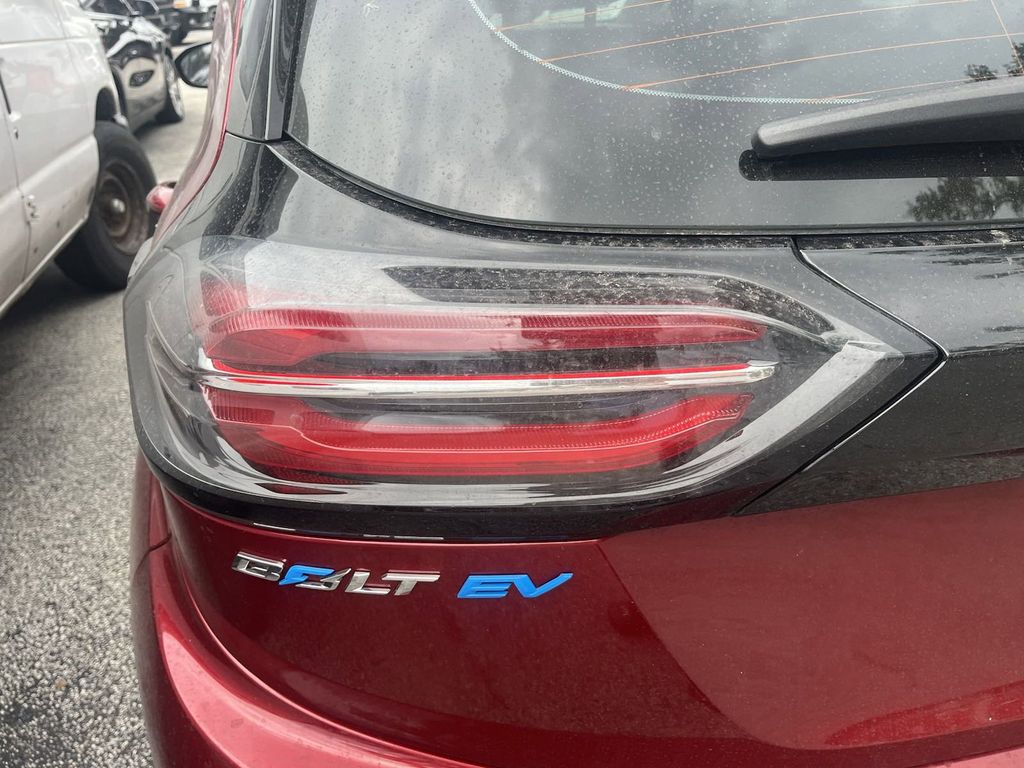 2022 Chevrolet Bolt EV 2LT 9